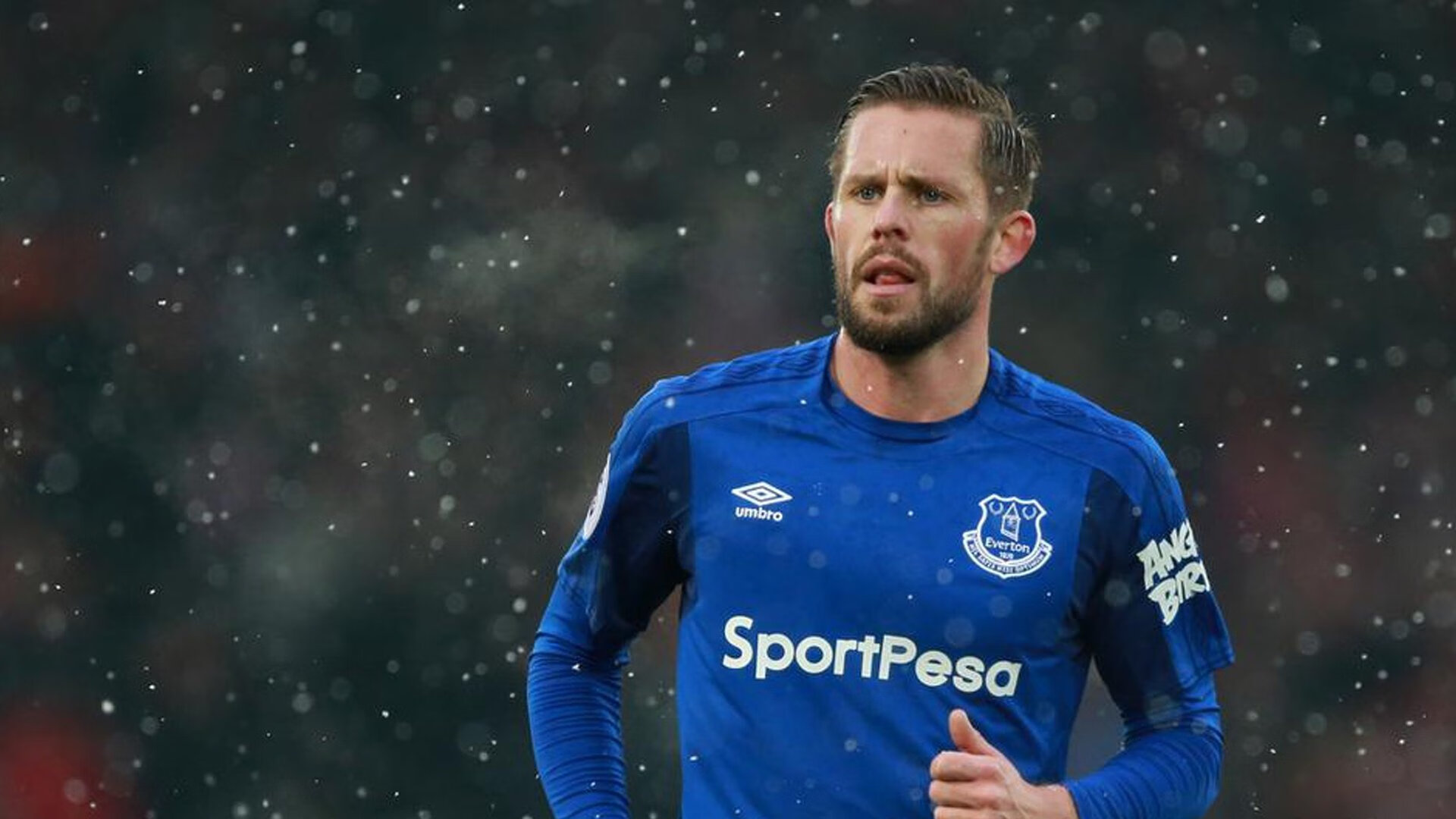 雷霆阵容调整后首场比赛表现不俗，雷霆阵容名单